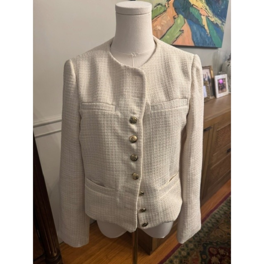 AQUA Womens Cream Tweed Blazer Gold Crest Button Collarless Boucle Jacket S